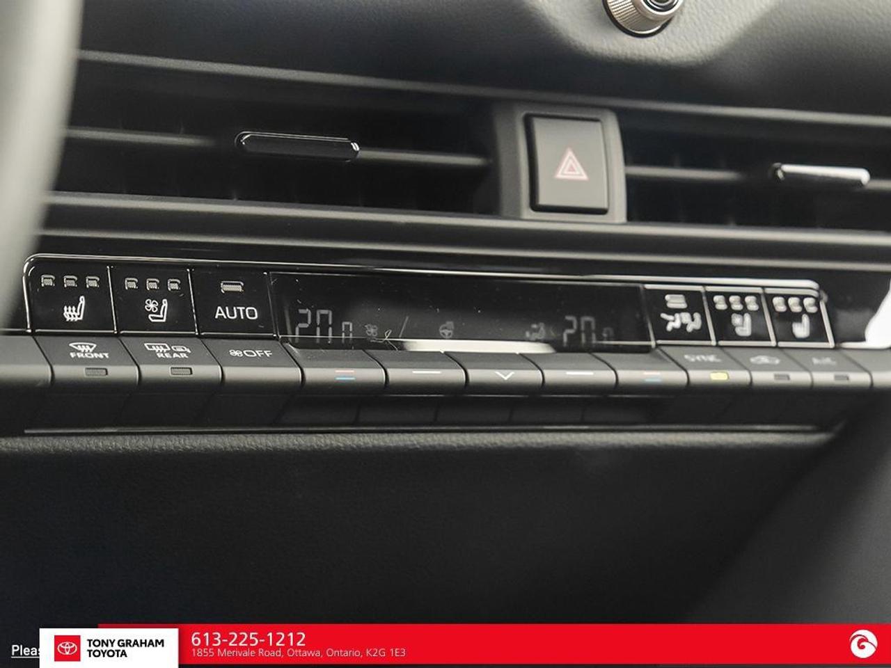 2026 Toyota Crown Signia Limited Photo