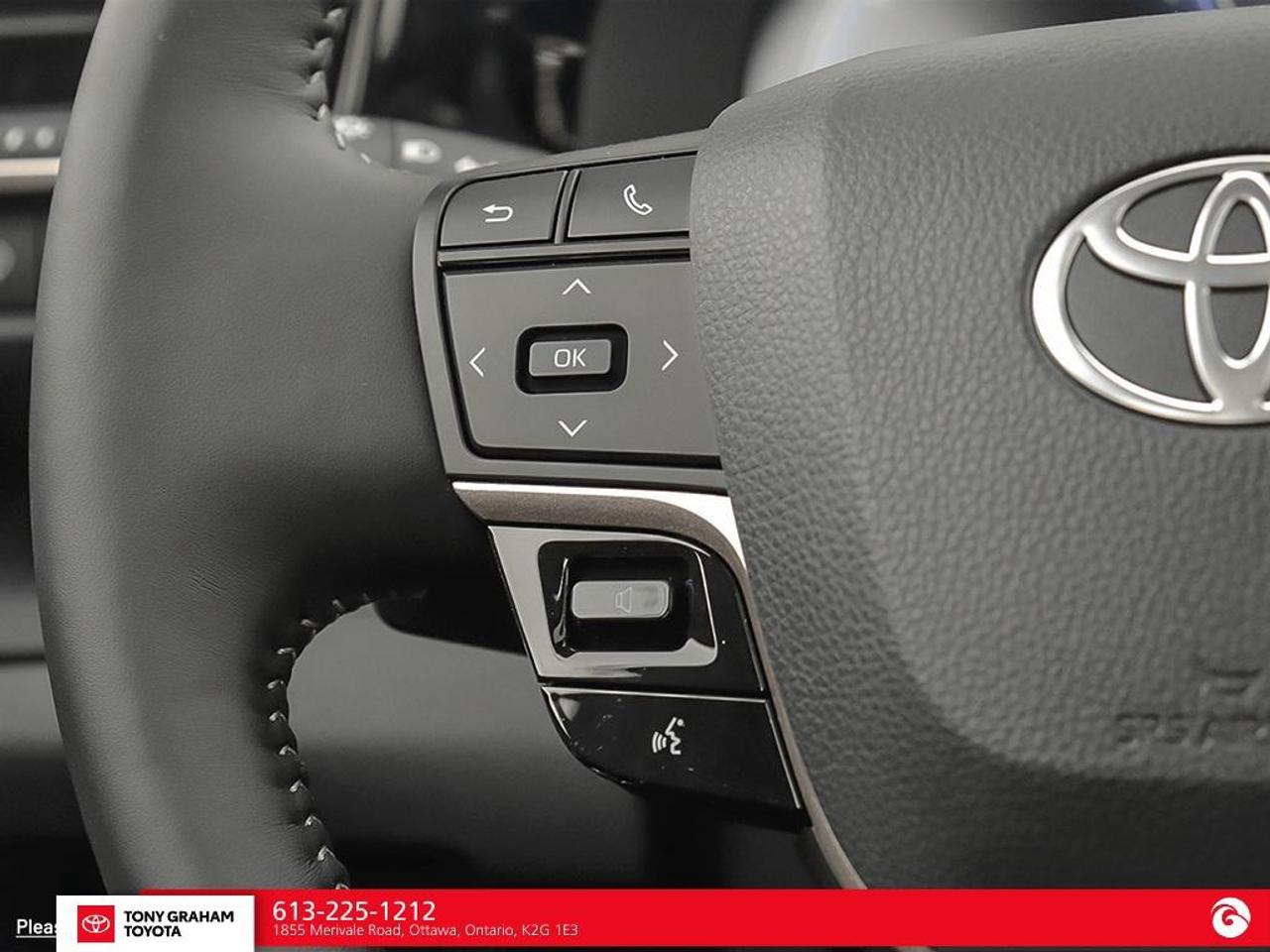 2026 Toyota Crown Signia Limited Photo