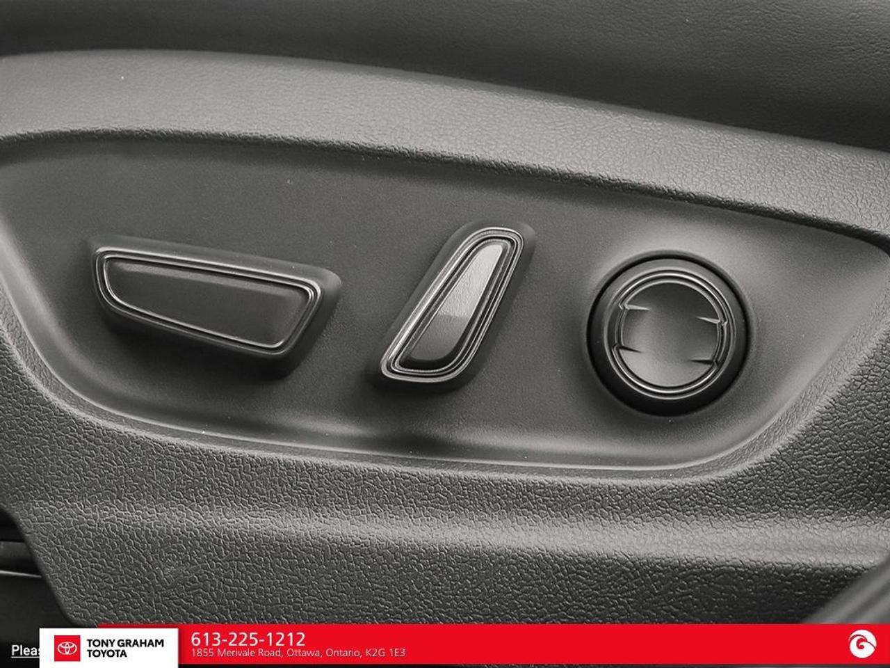 2026 Toyota Crown Signia Limited Photo