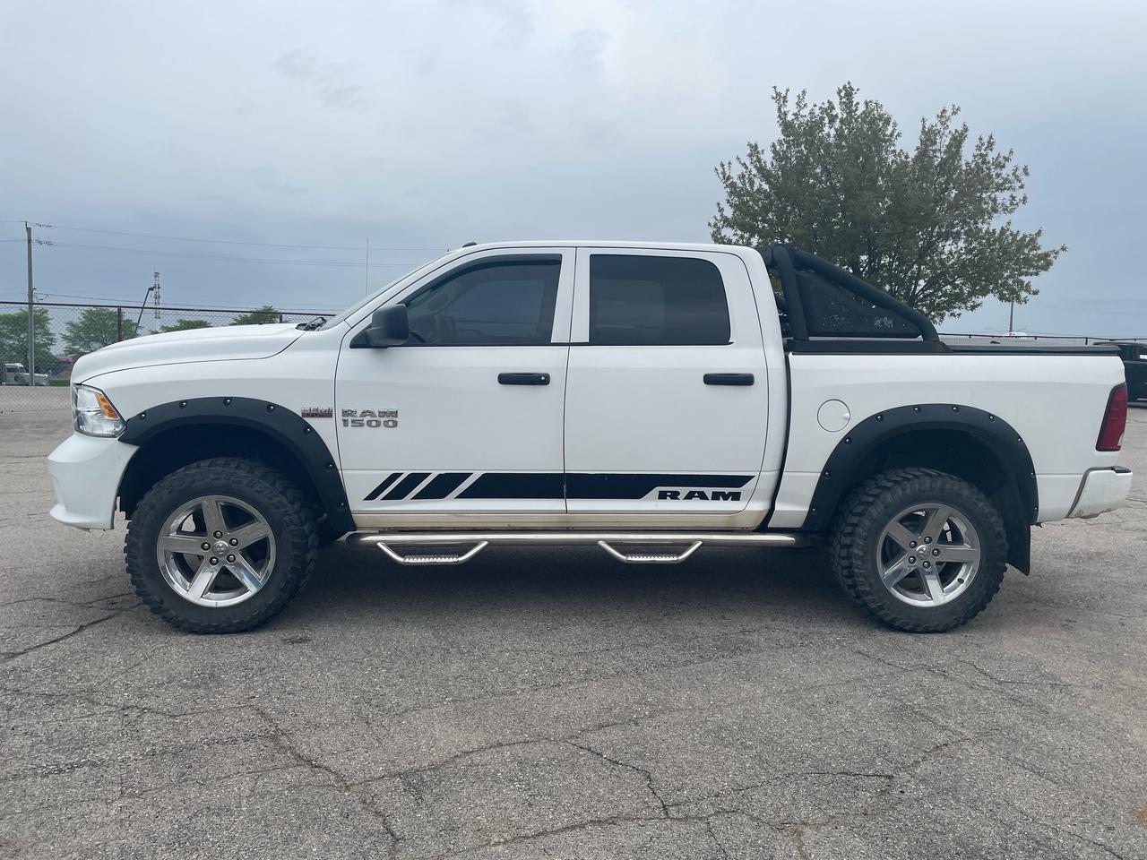2018 RAM 1500 ST LIFTED | WHEEL FLARES | BACK RACK Photo