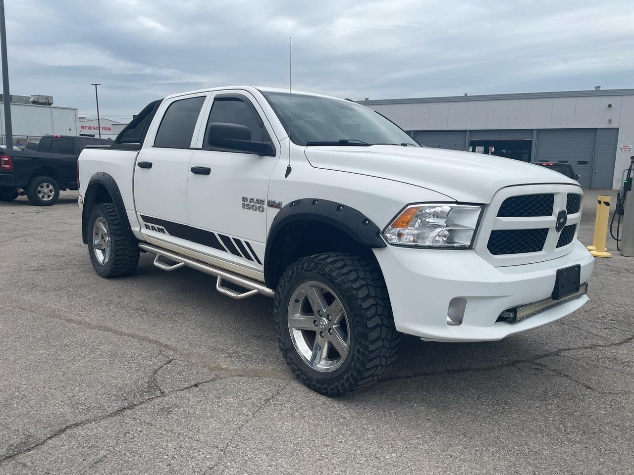 2018 RAM 1500 ST LIFTED | WHEEL FLARES | BACK RACK Photo