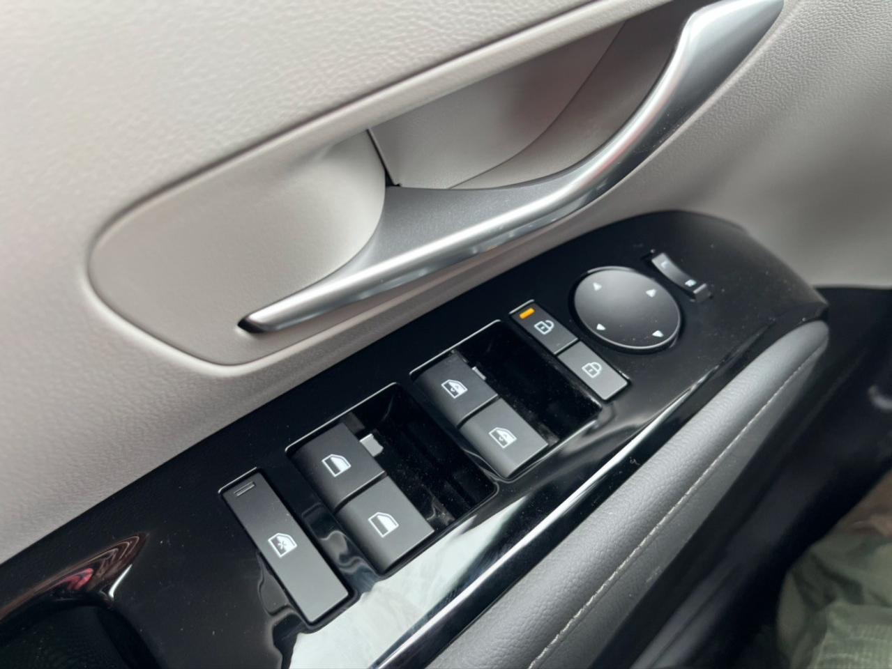 2026 Hyundai Tucson Hybrid Ultimate AWD Photo