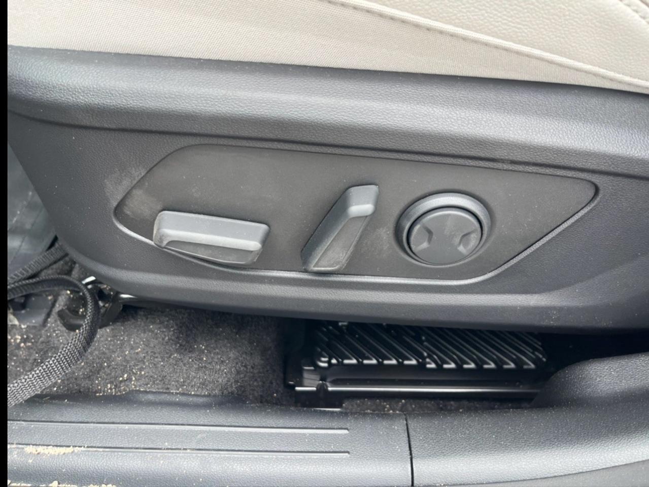 2026 Hyundai Tucson Hybrid Ultimate AWD Photo