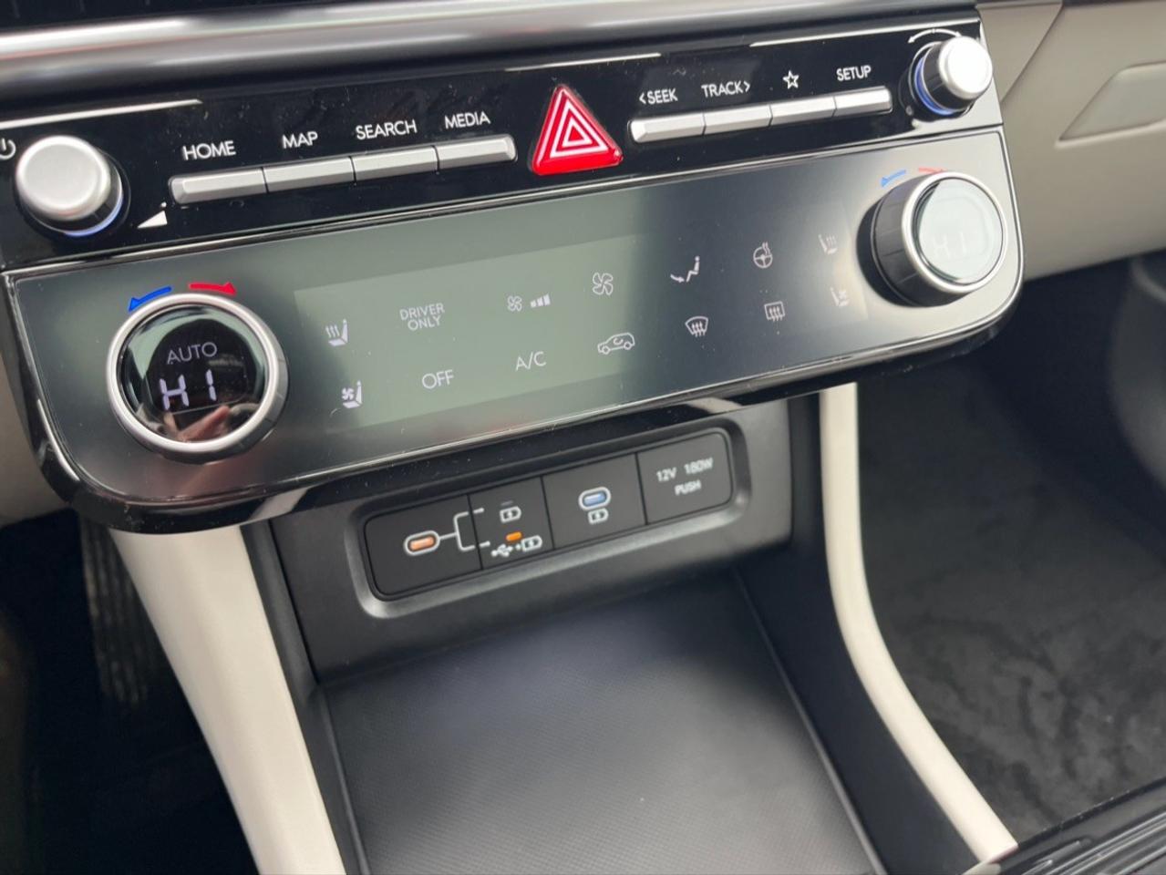 2026 Hyundai Tucson Hybrid Ultimate AWD Photo