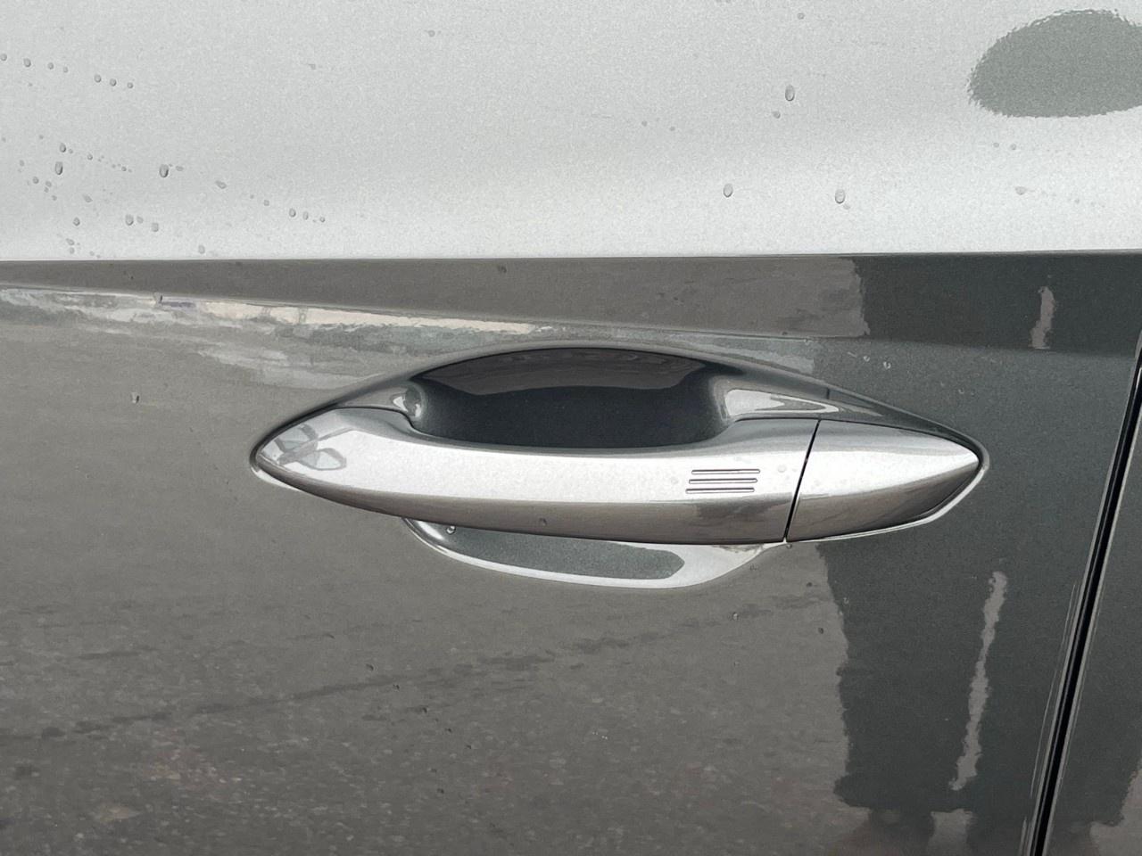 2026 Hyundai Tucson Hybrid Ultimate AWD Photo