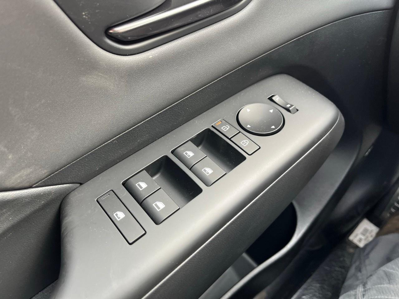 2026 Hyundai KONA 1.6T N Line Ultimate AWD w/Two-Tone Roof Photo