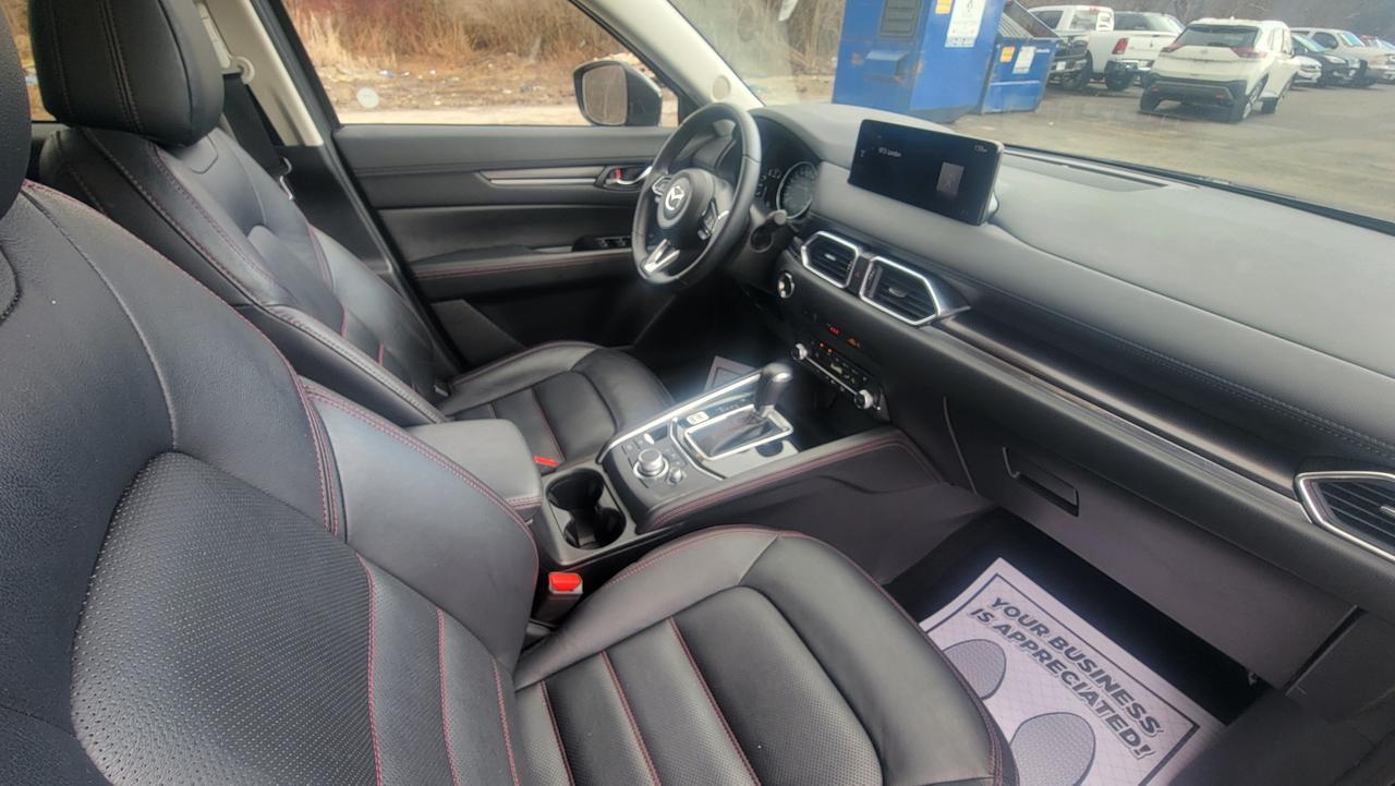 2024 Mazda CX-5 KURO Photo