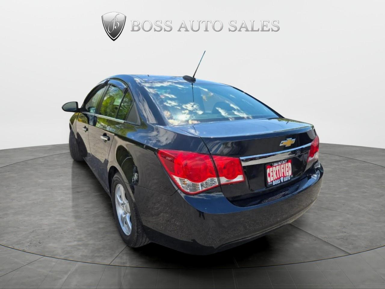 2015 Chevrolet Cruze 4dr Sdn 2lt Photo2