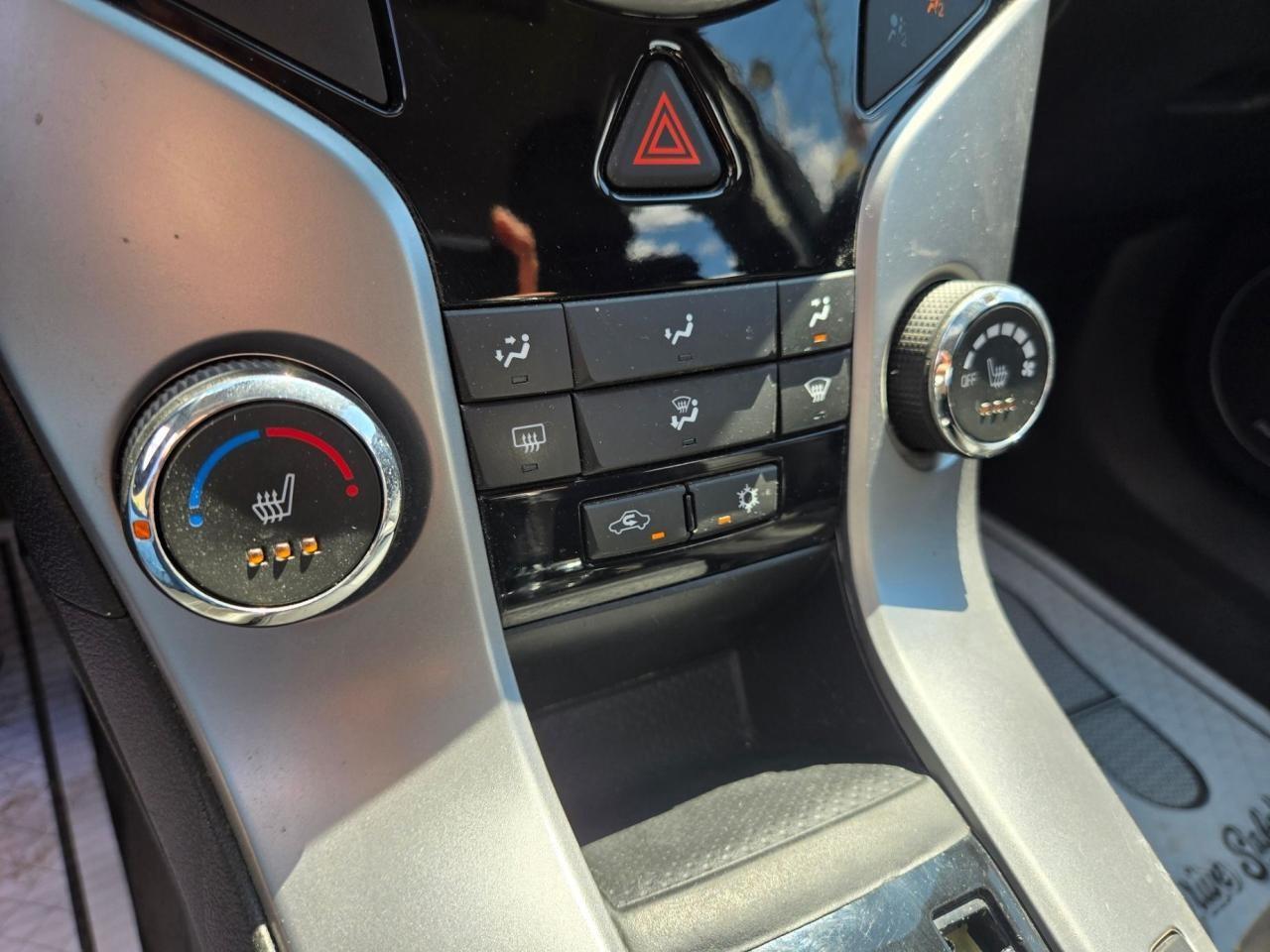 2015 Chevrolet Cruze 4dr Sdn 2lt Photo