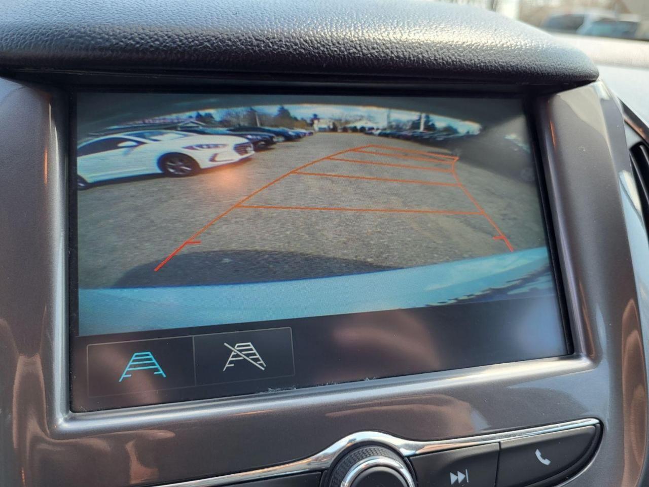 2017 Chevrolet Cruze Sedan LT (Automatic) Photo