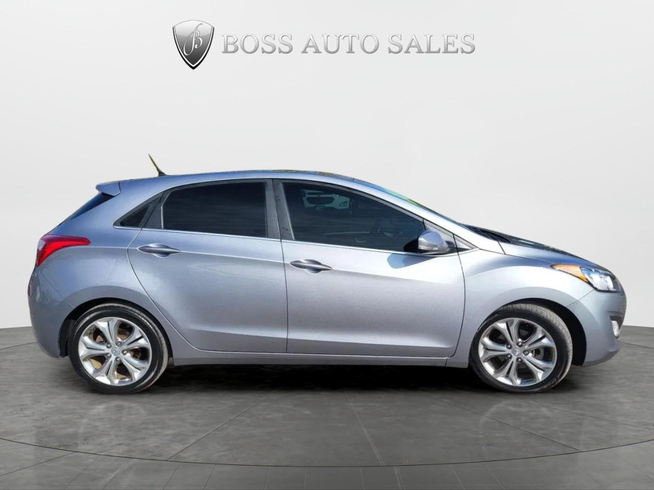 2014 Hyundai Elantra GT 5dr HB Auto SE Photo