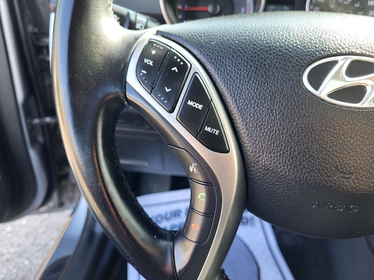 2014 Hyundai Elantra GT 5dr HB Auto SE Photo