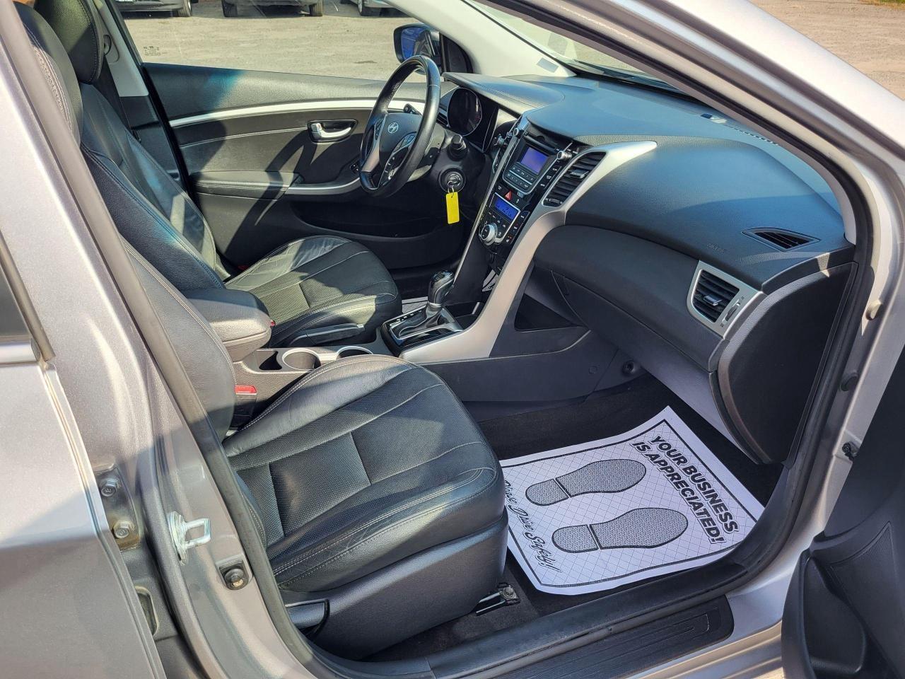 2014 Hyundai Elantra GT 5dr HB Auto SE Photo