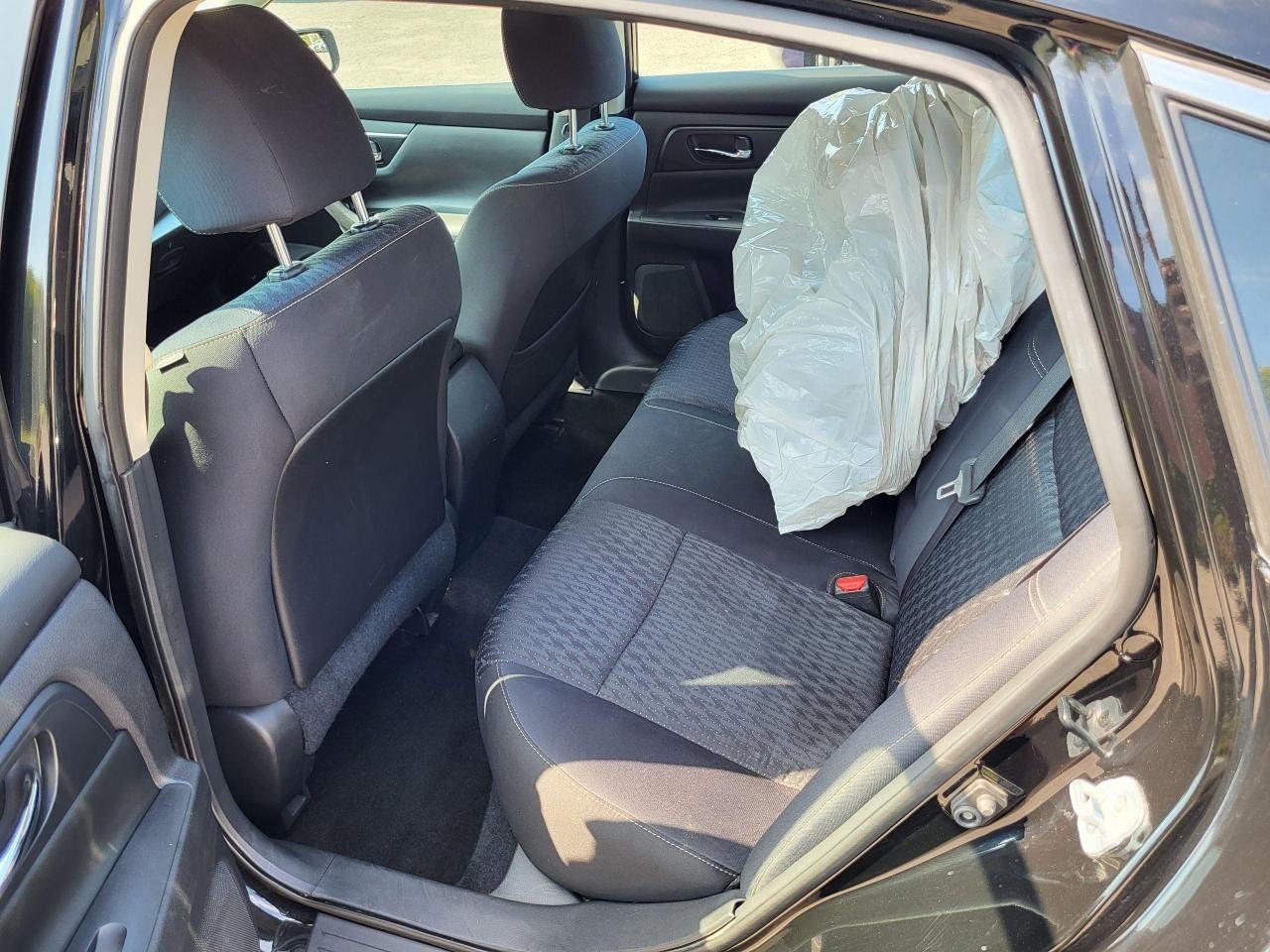 2016 Nissan Altima 2.5 SV Photo
