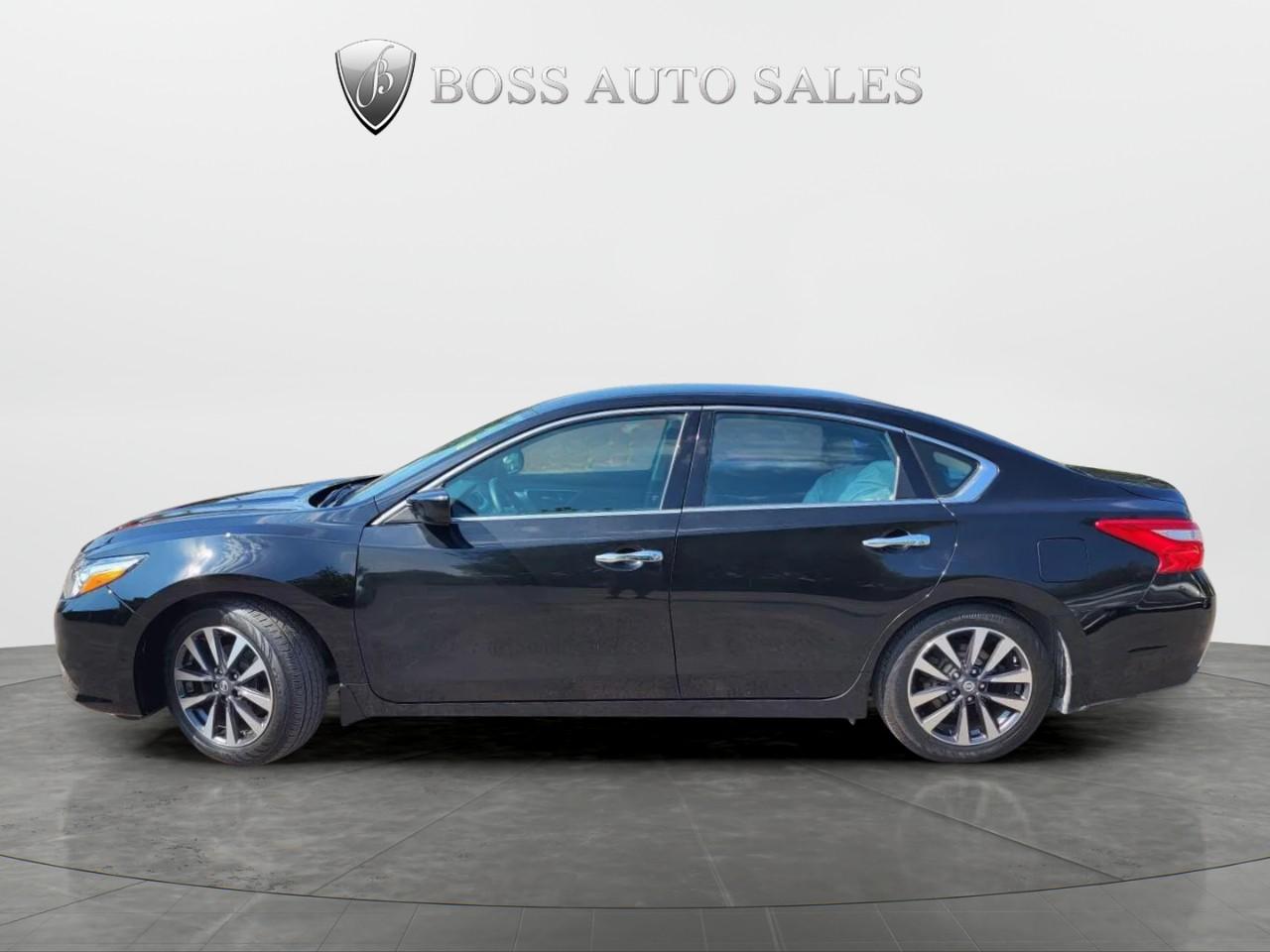2016 Nissan Altima 2.5 SV Photo