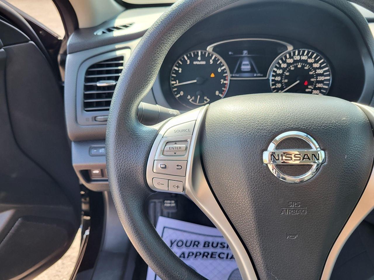 2016 Nissan Altima 2.5 SV Photo