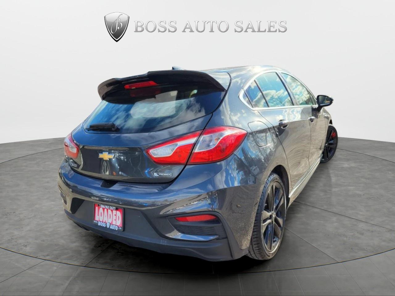 2017 Chevrolet Cruze Hatchback Premier Photo