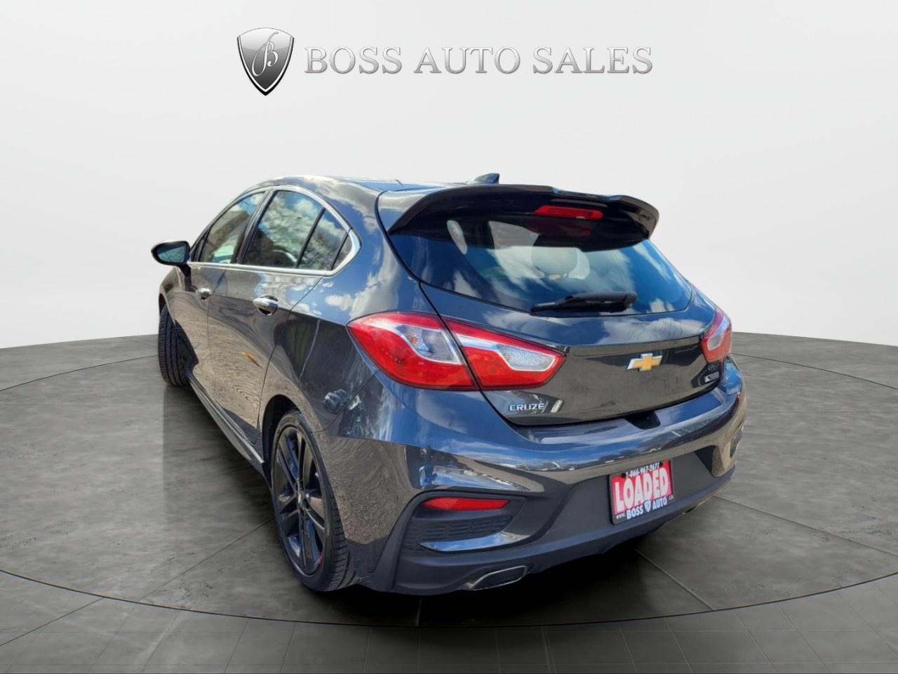 2017 Chevrolet Cruze Hatchback Premier Photo2