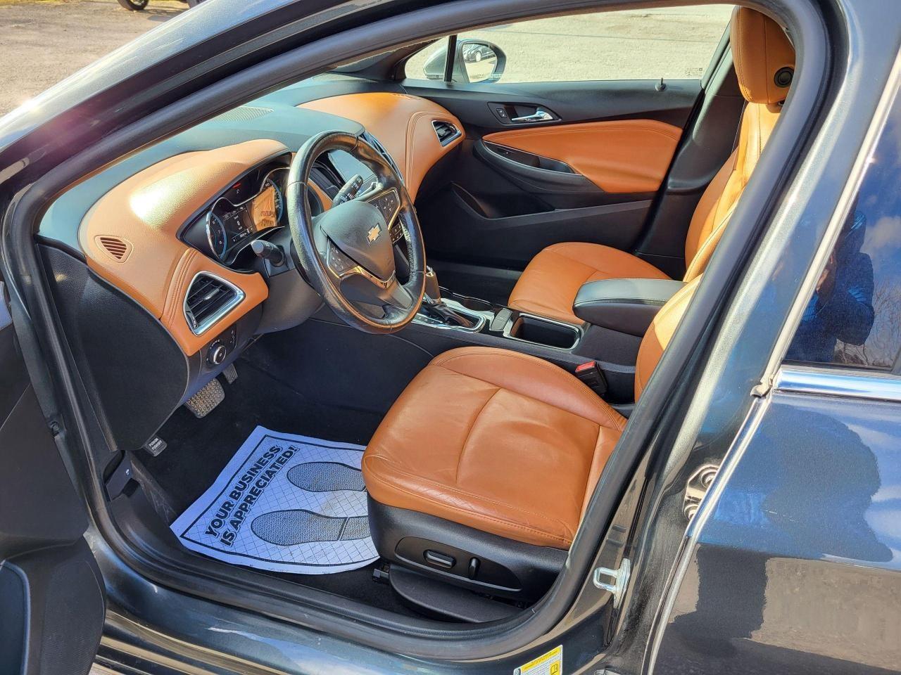 2017 Chevrolet Cruze Hatchback Premier Photo