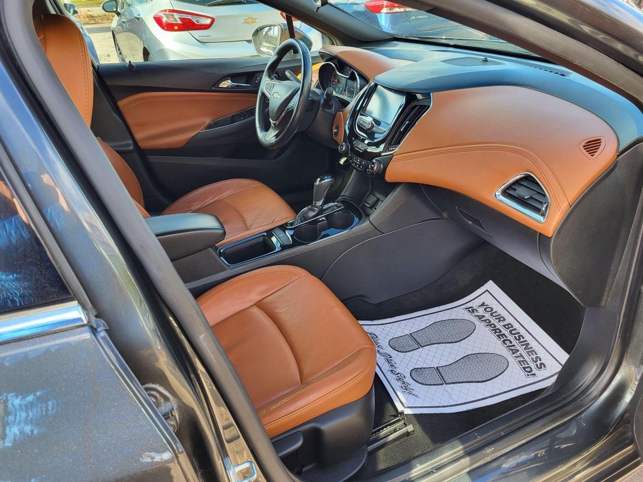 2017 Chevrolet Cruze Premier Photo