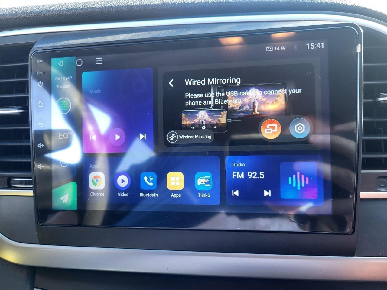 2017 Hyundai Elantra LE Photo