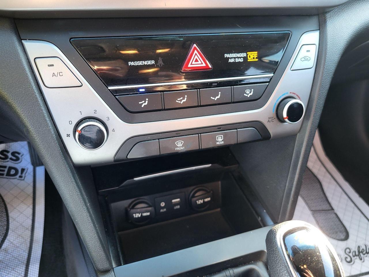 2017 Hyundai Elantra LE Photo