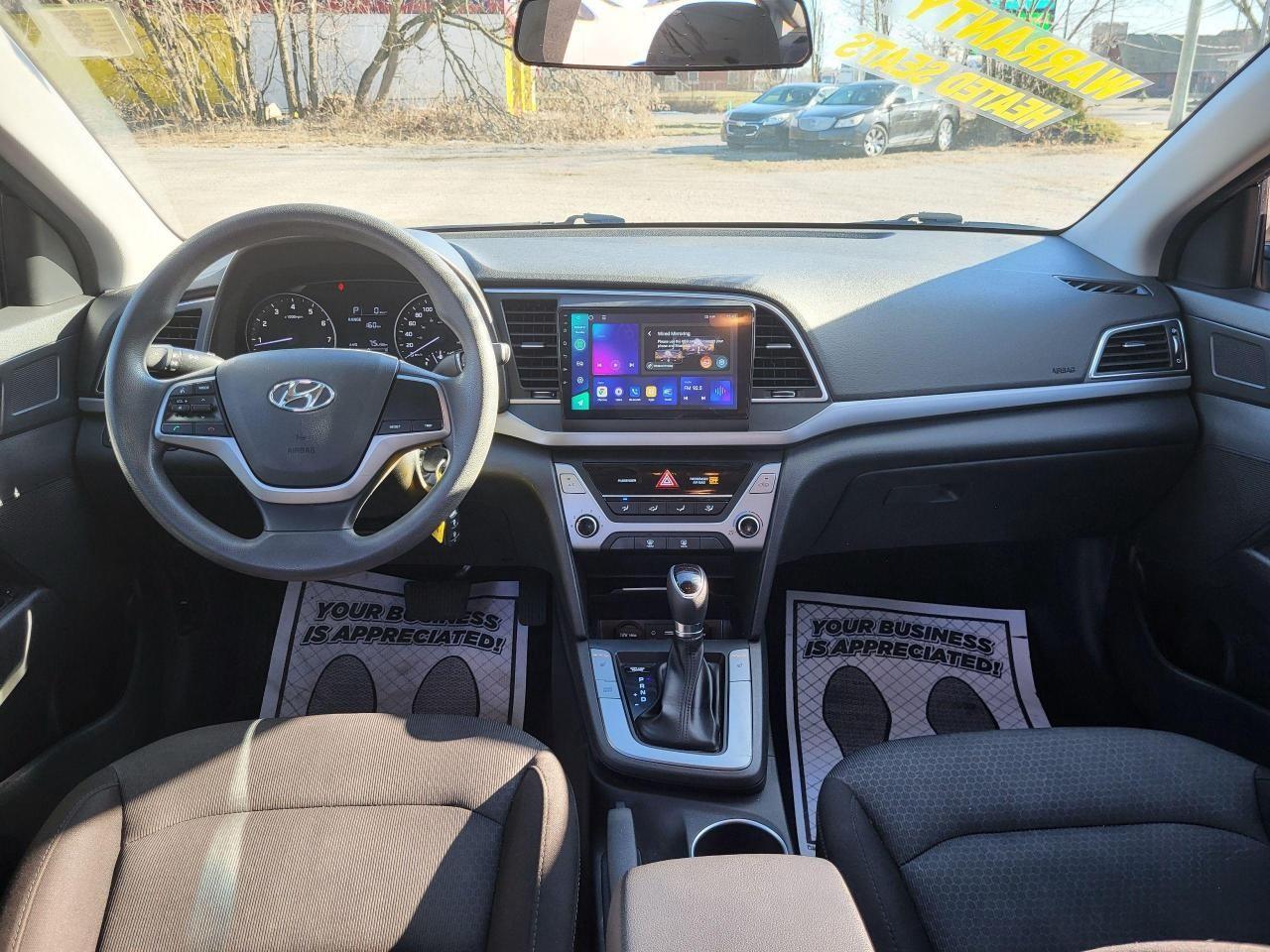 2017 Hyundai Elantra LE Photo