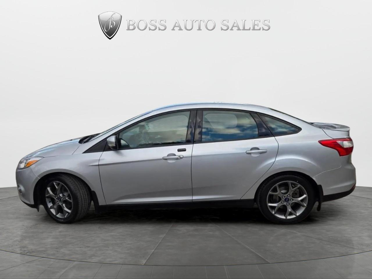 2014 Ford Focus 4DR SDN SE Photo