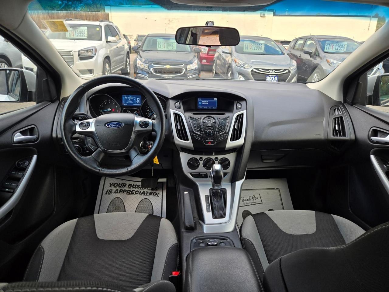 2014 Ford Focus 4DR SDN SE Photo