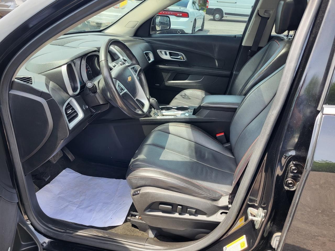 2017 Chevrolet Equinox AWD 4dr LT w/1LT Photo