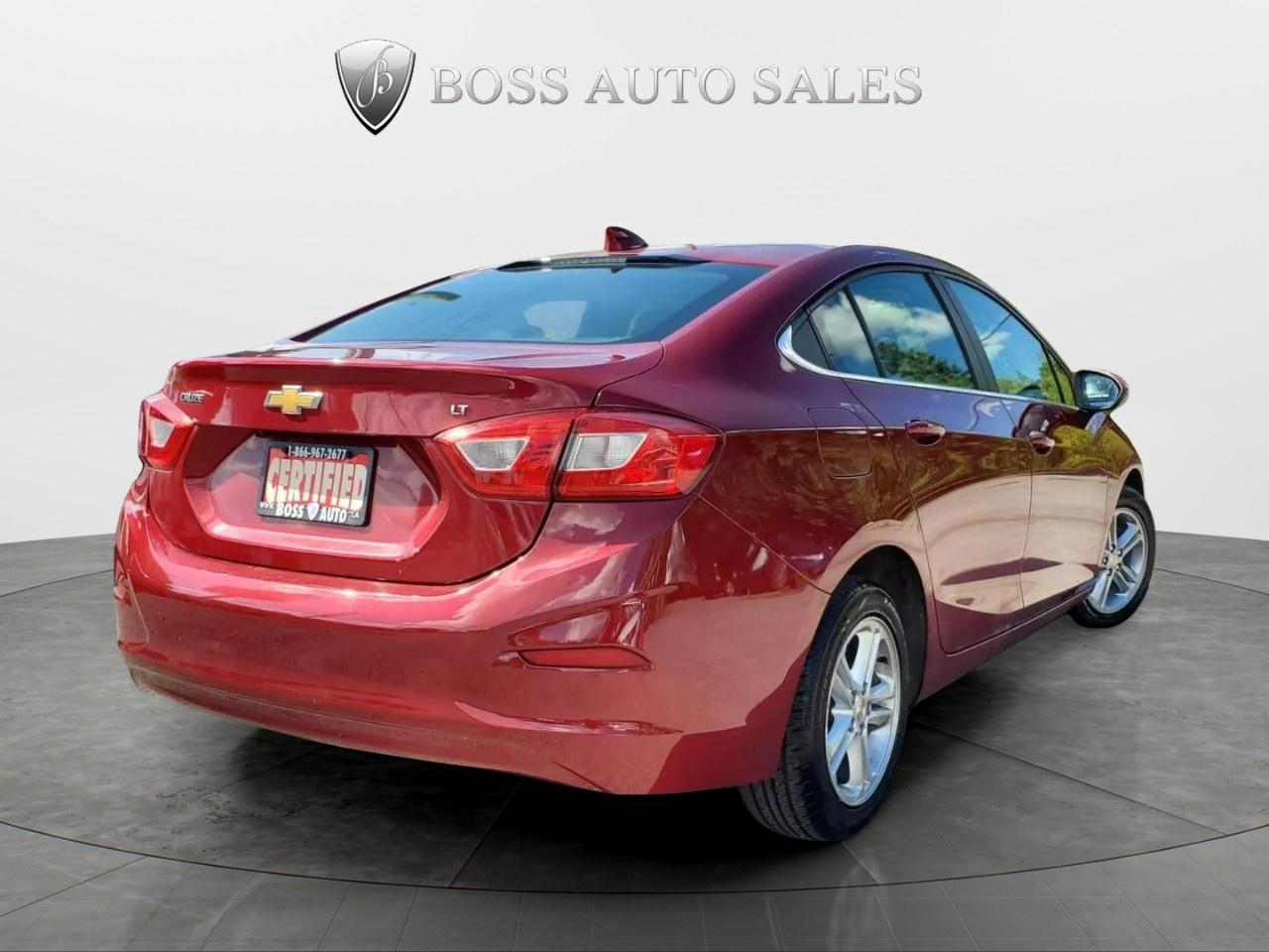 2018 Chevrolet Cruze Sedan LT (Automatic) Photo