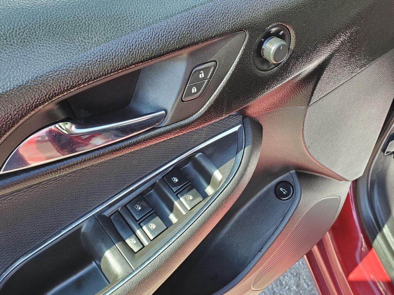 2018 Chevrolet Cruze Sedan LT (Automatic) Photo