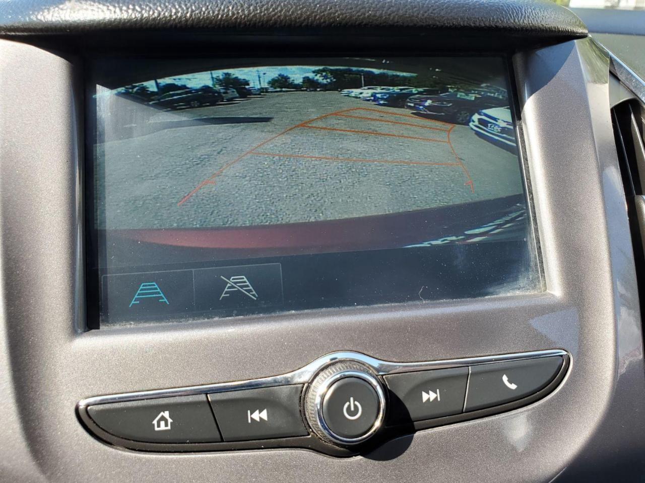 2018 Chevrolet Cruze Sedan LT (Automatic) Photo