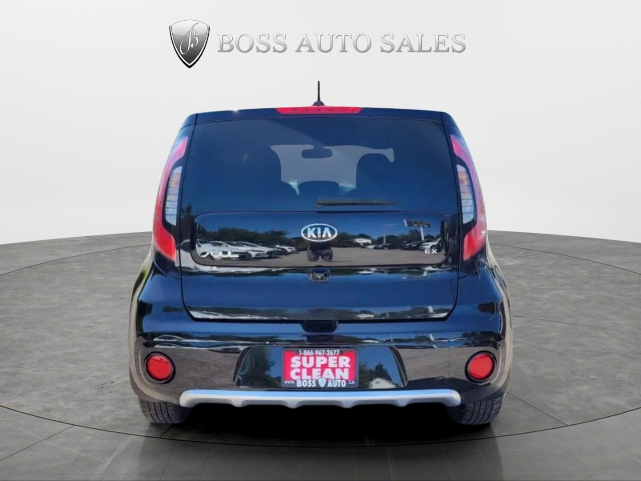 2018 Kia Soul EX+ Photo3