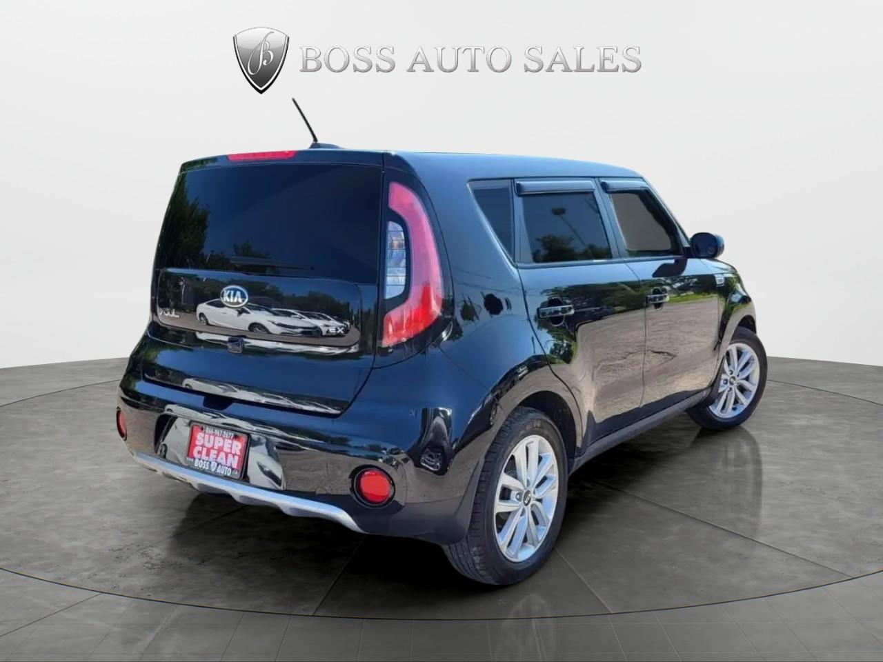 2018 Kia Soul EX+ Photo4