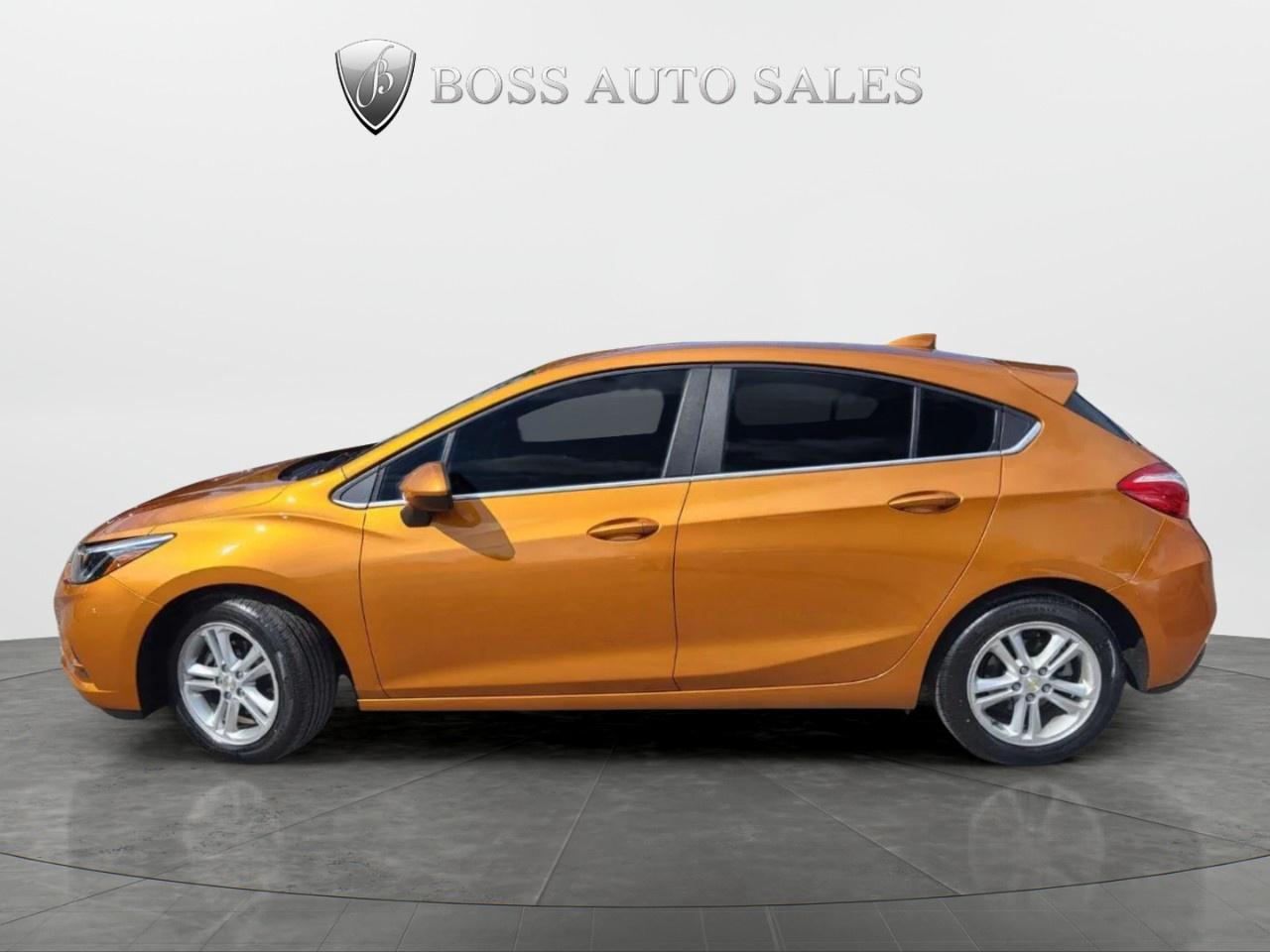 2017 Chevrolet Cruze Hatchback LT (Automatic) Photo