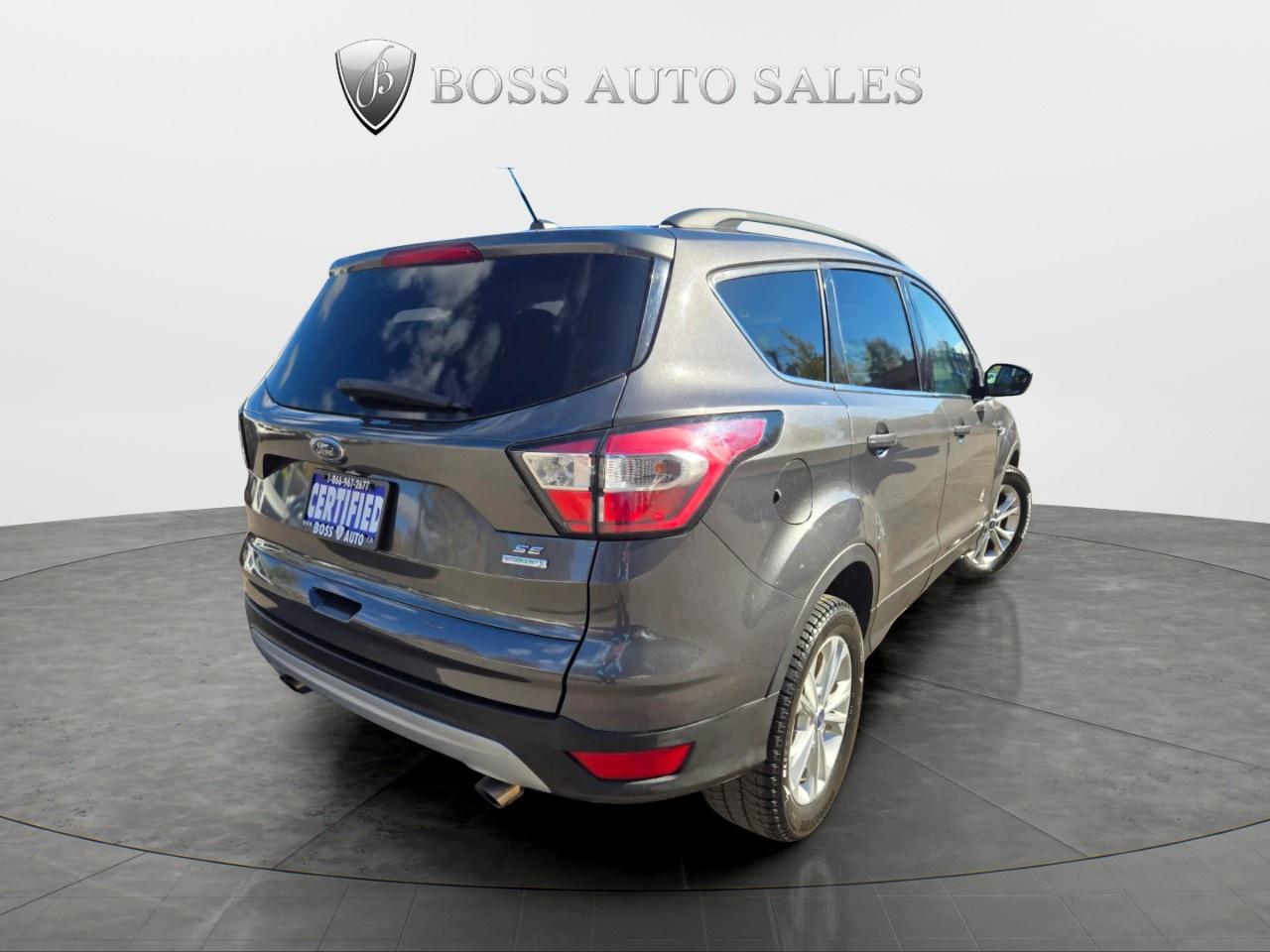 2017 Ford Escape FWD 4dr SE Photo4