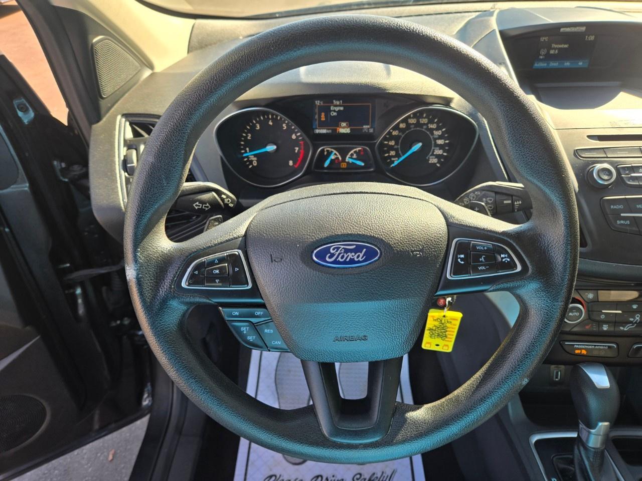 2017 Ford Escape FWD 4dr SE Photo