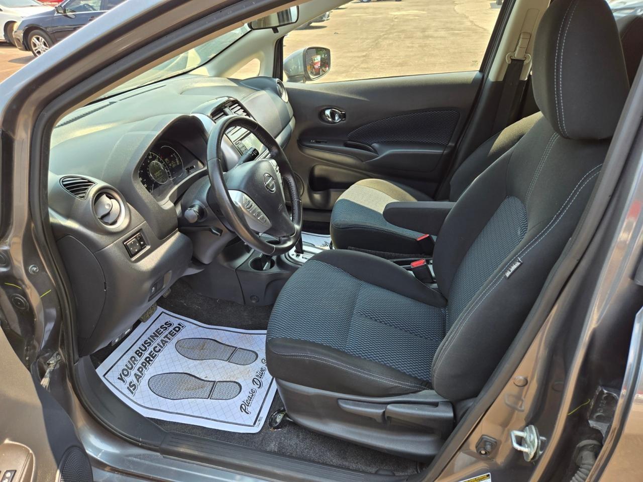 2017 Nissan Versa Note 5DR HB AUTO 1.6 SV Photo