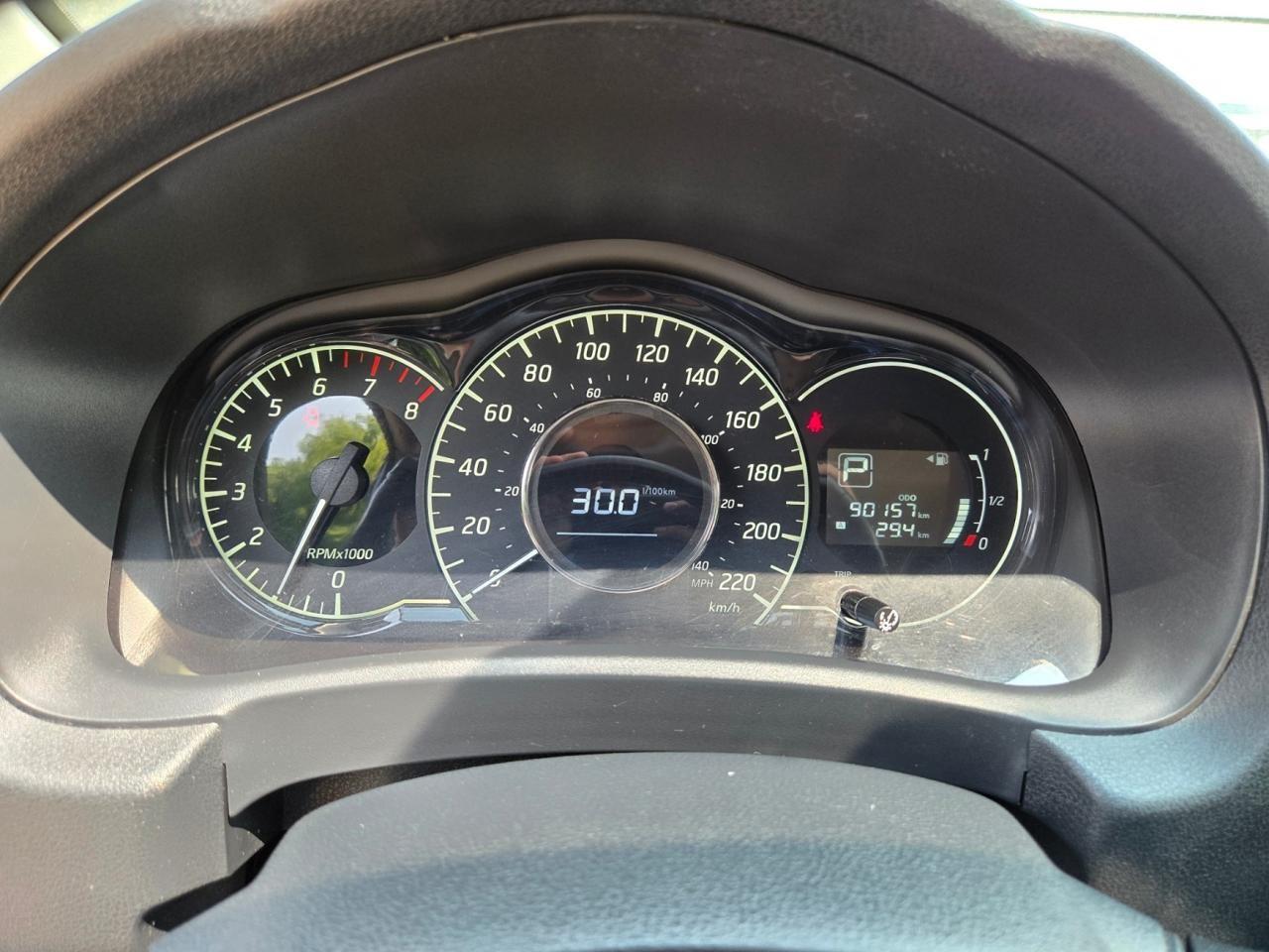 2017 Nissan Versa Note 5DR HB AUTO 1.6 SV Photo