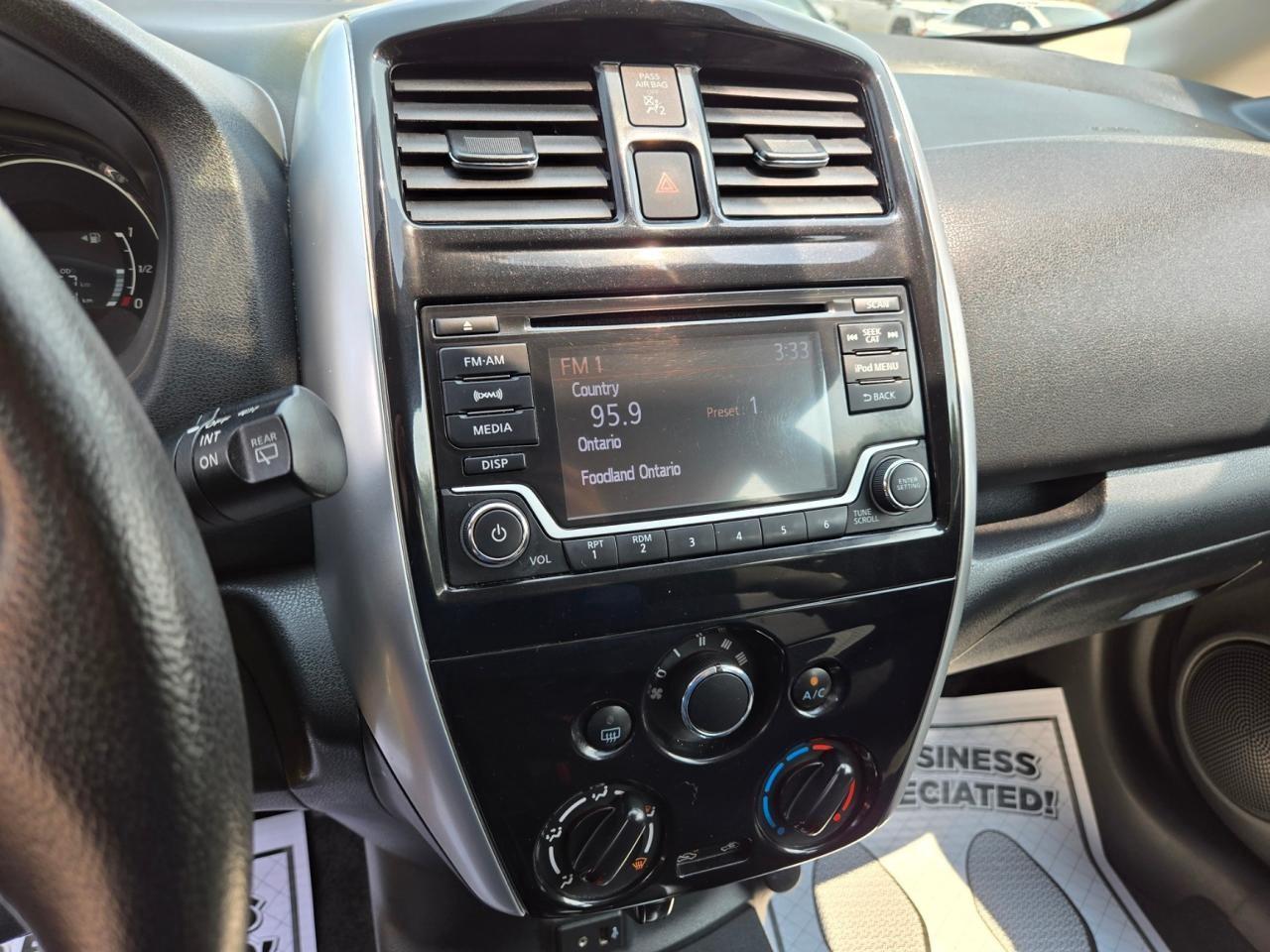 2017 Nissan Versa Note 5DR HB AUTO 1.6 SV Photo