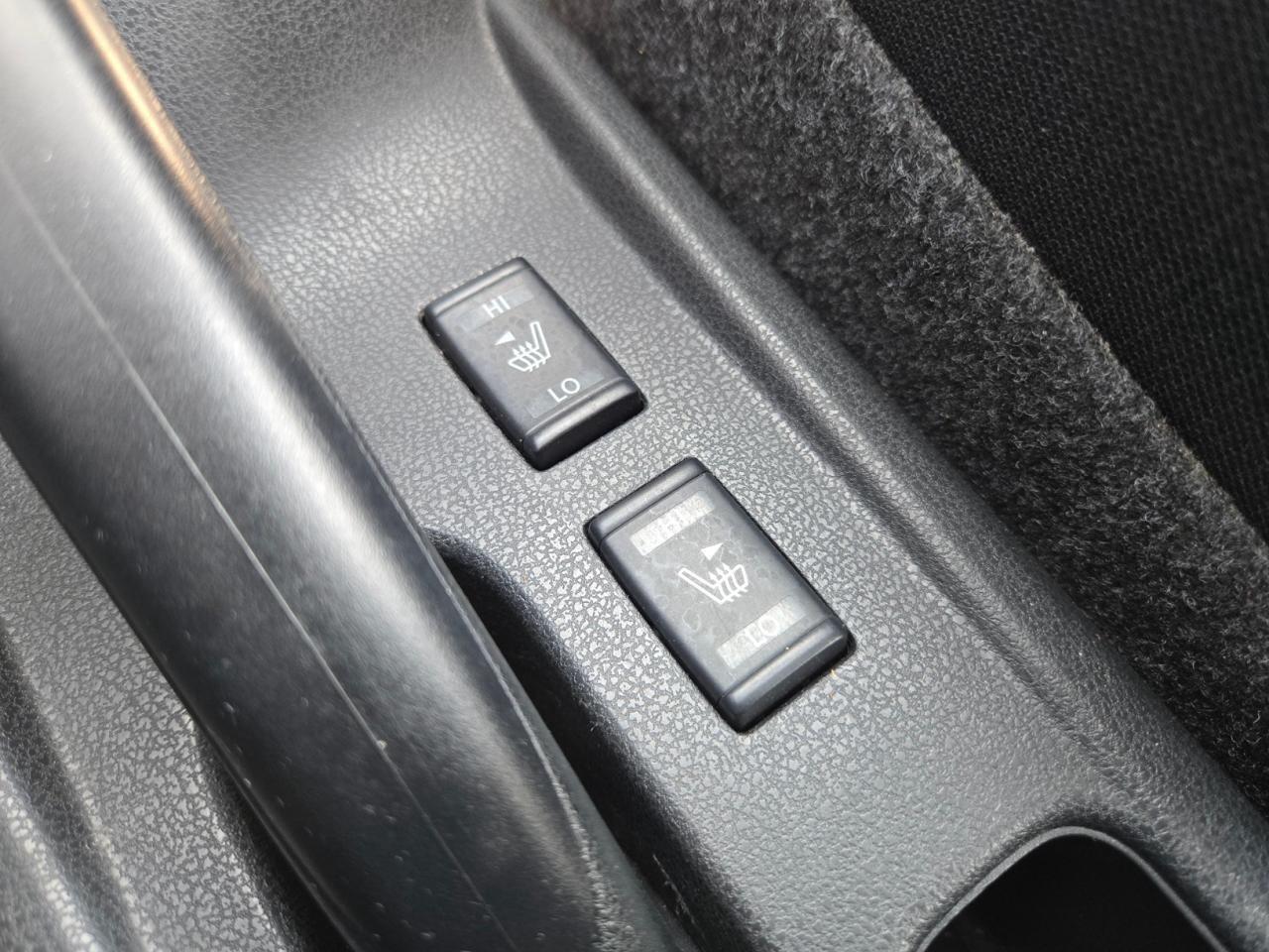 2017 Nissan Versa Note 5DR HB AUTO 1.6 SV Photo