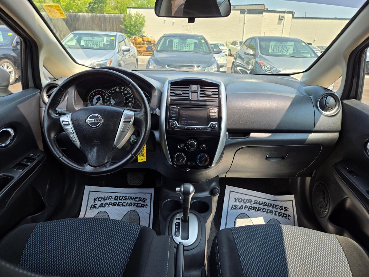 2017 Nissan Versa Note 5DR HB AUTO 1.6 SV Photo