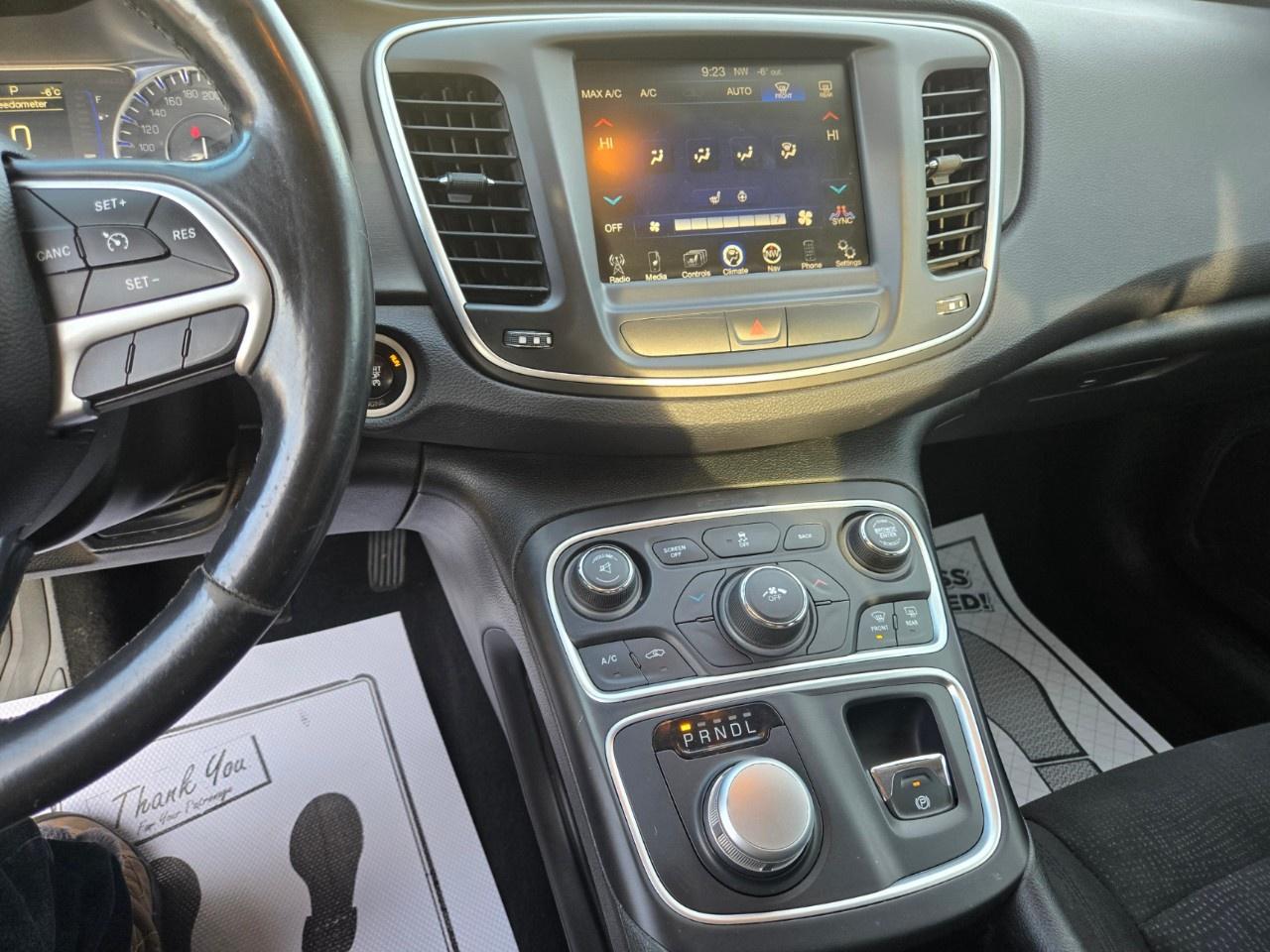 2015 Chrysler 200 4dr Sdn Limited FWD Photo