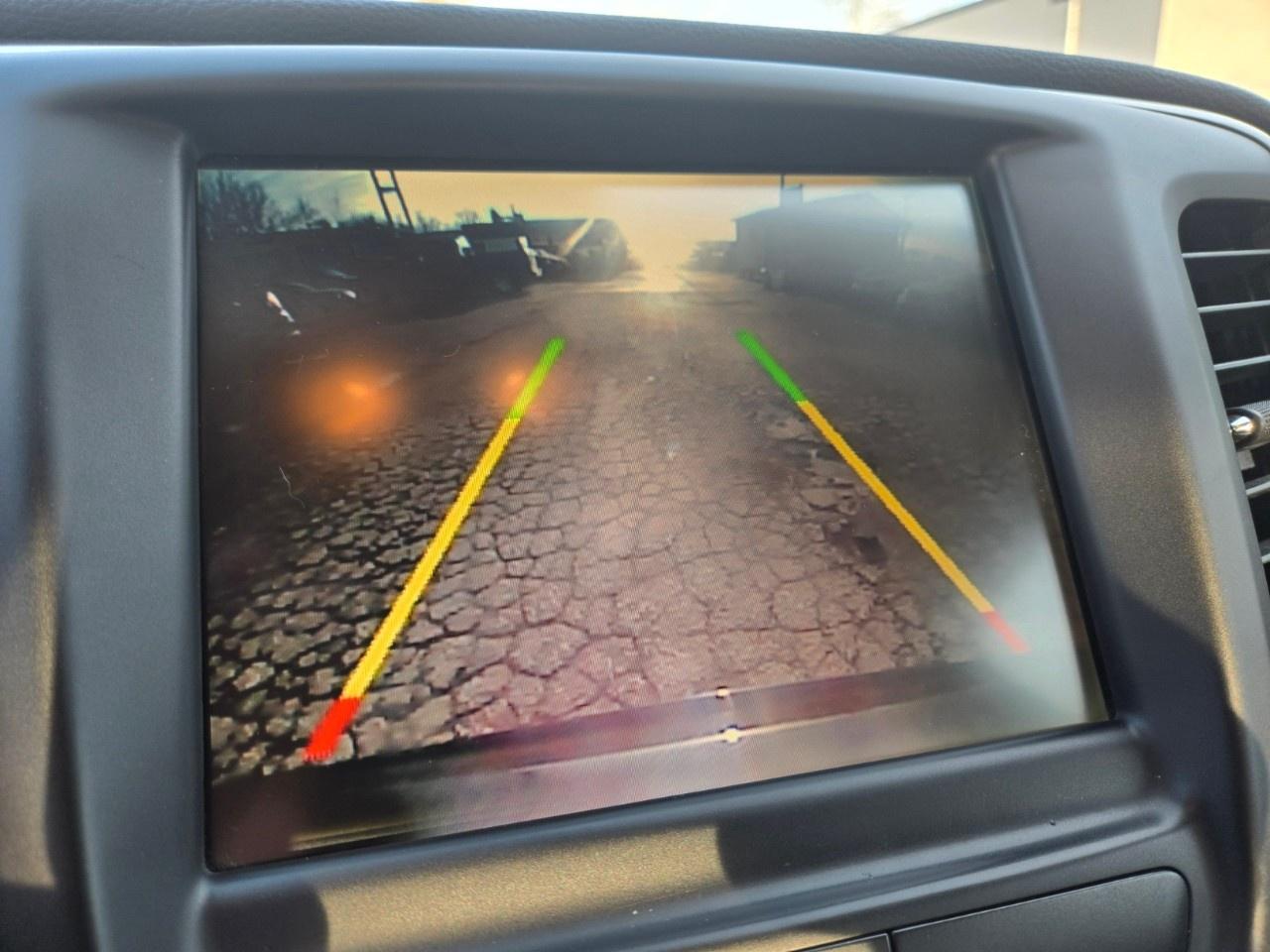 2015 Chrysler 200 4dr Sdn Limited FWD Photo