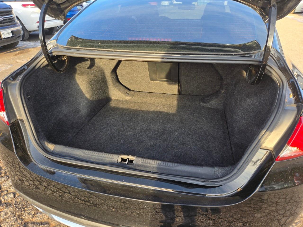 2015 Chrysler 200 4dr Sdn Limited FWD Photo