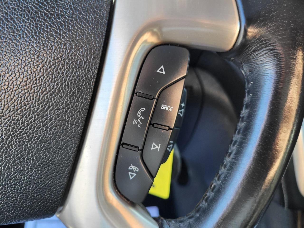 2016 GMC Acadia AWD DENALI Photo