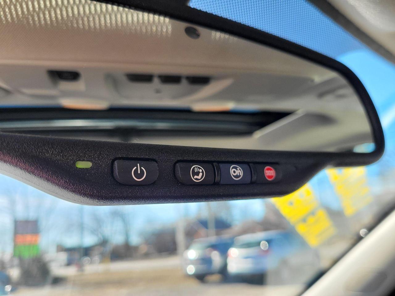 2016 GMC Acadia AWD DENALI Photo