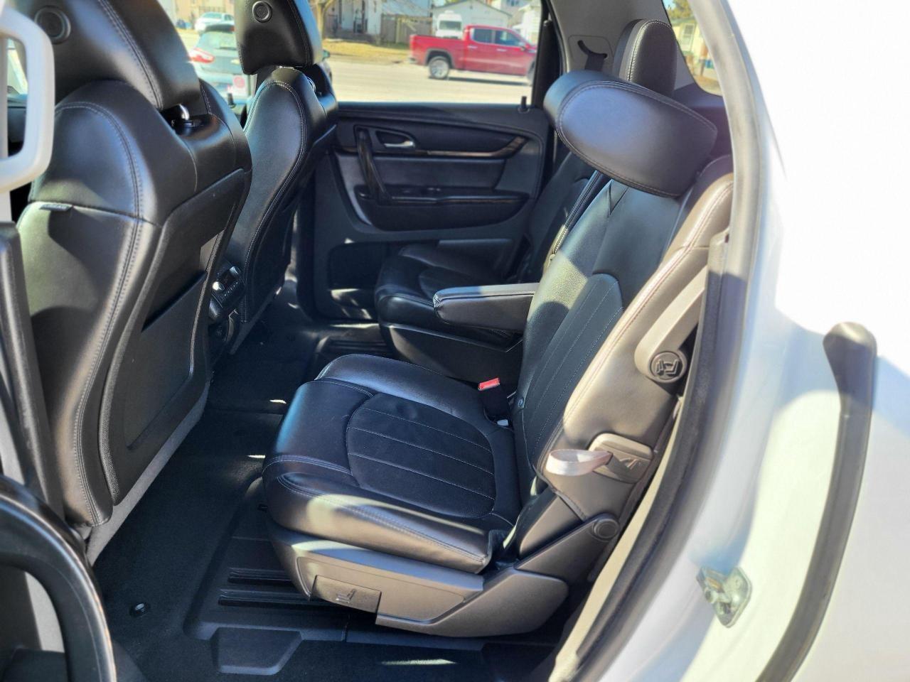 2016 GMC Acadia Denali Photo