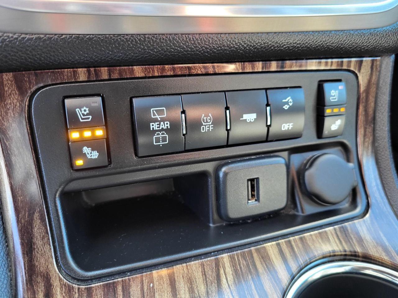 2016 GMC Acadia Denali Photo